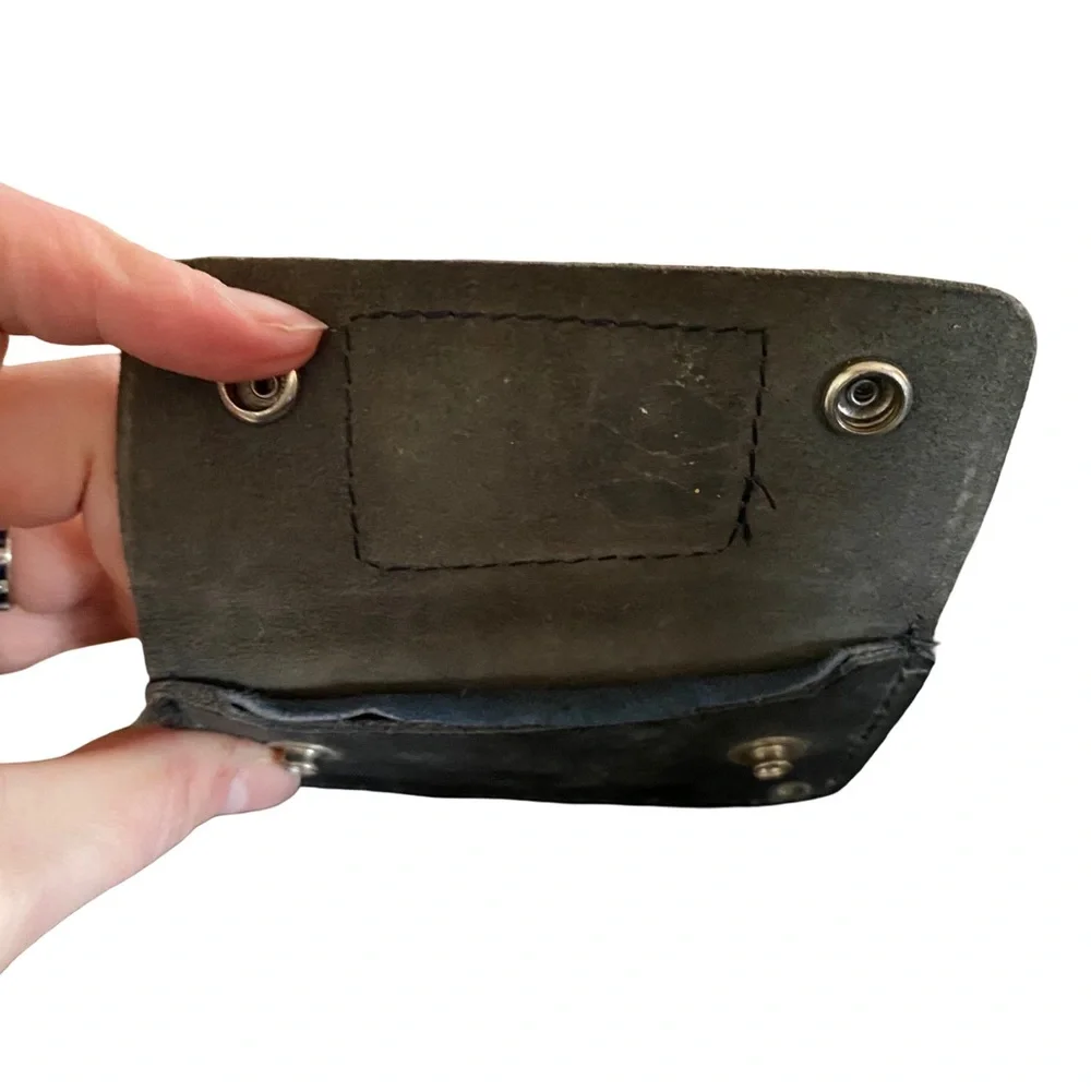 Vintage Style‎ Leather Chain Wallet W/Embossed Deer